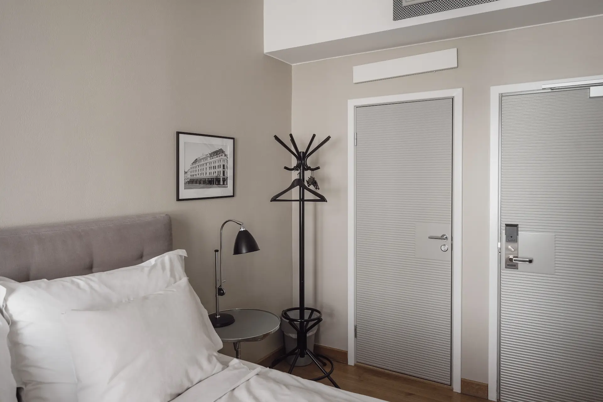 Bedroom detail