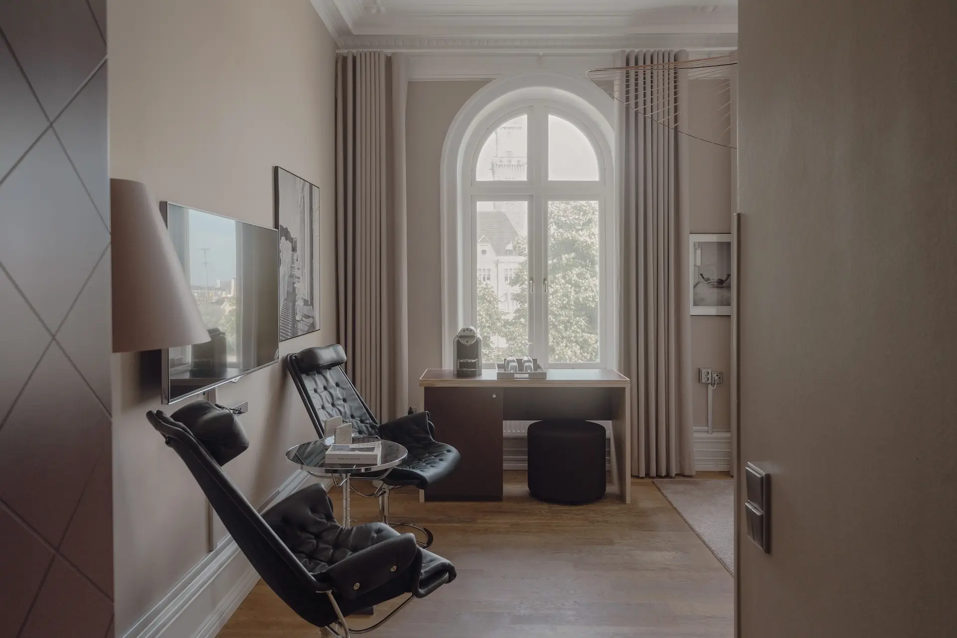 Bedroom detail